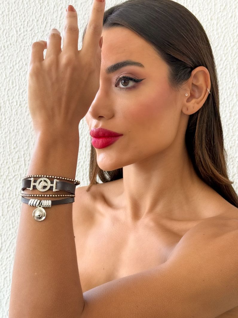 Pulseira Folheado a Ouro 18k Courinho com Pingentes Horse