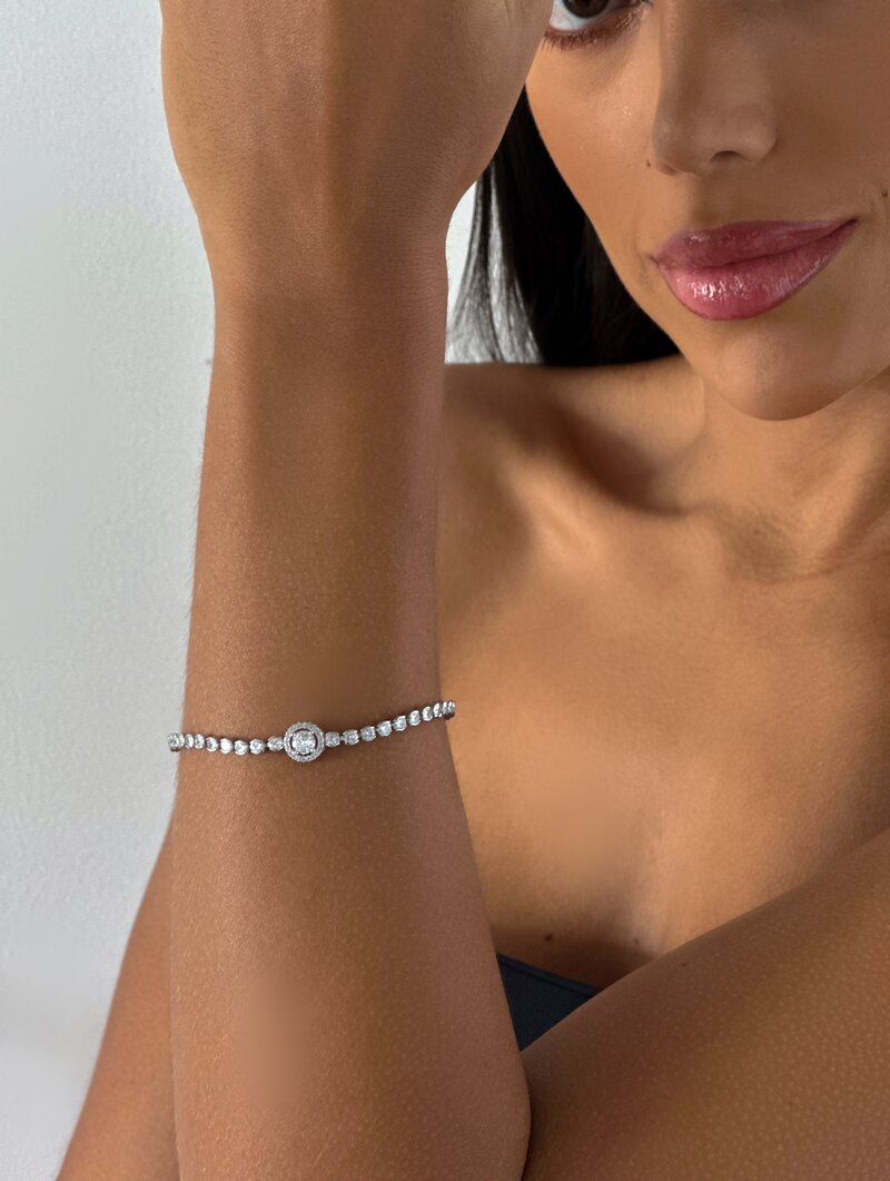 Pulseira Folheado a Ouro 18K e a Prata Cravejada de Zircônia.