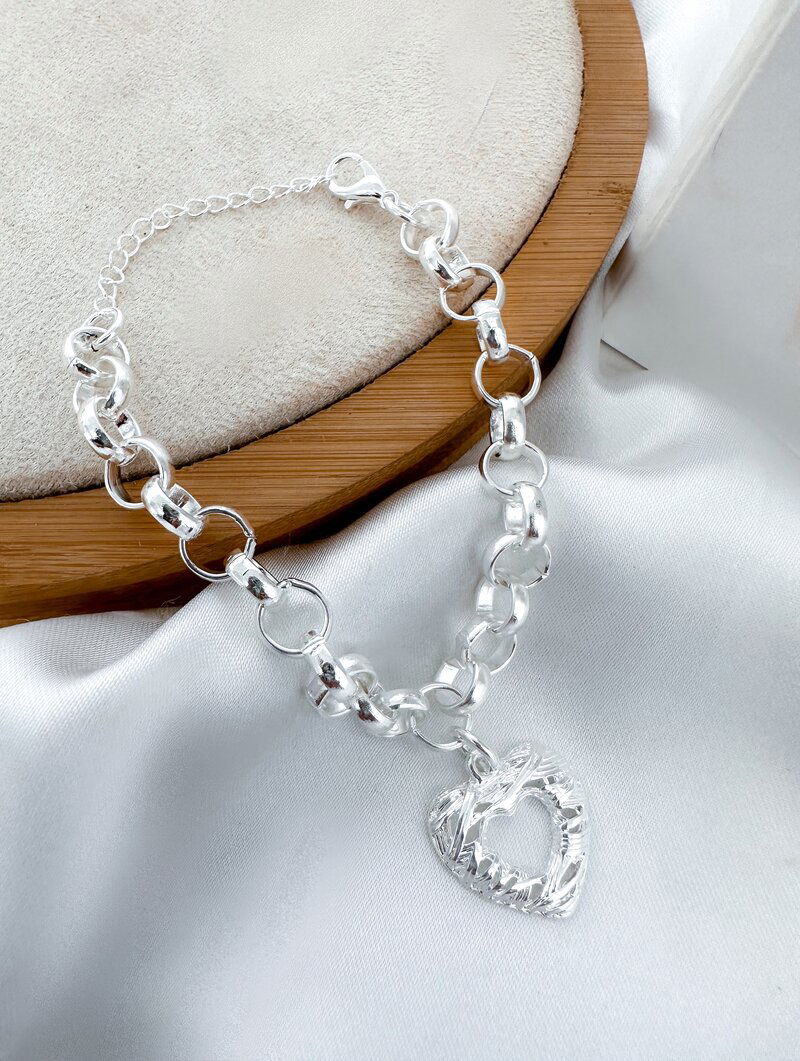 Pulseira Folheado a Ouro 18K e a Prata Elos Redondos com Coração Vazado