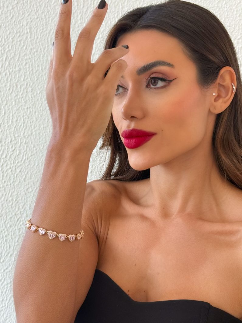 Pulseira Folheado a Ouro 18k e Prata Coração Microzirconia e Com Navetes Coloridos