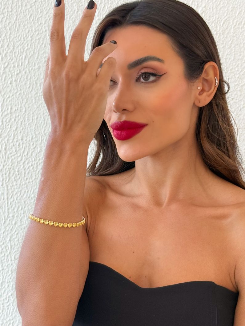 Pulseira Folheado a Ouro 18k e Prata Corações de Cristal
