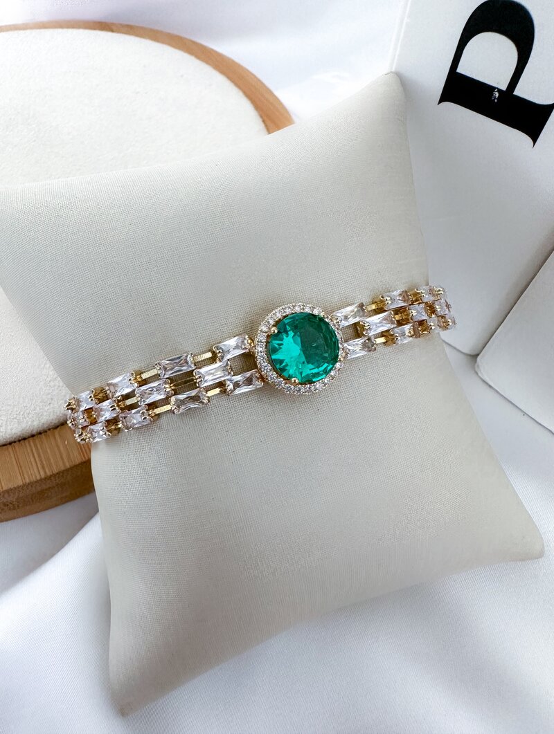 Pulseira Folheado a Ouro 18k e Prata Corrente de Navetes com Zircônia Central