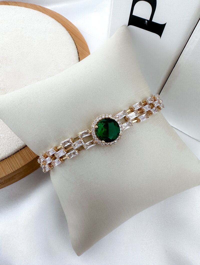 Pulseira Folheado a Ouro 18k e Prata Corrente de Navetes com Zircônia Central