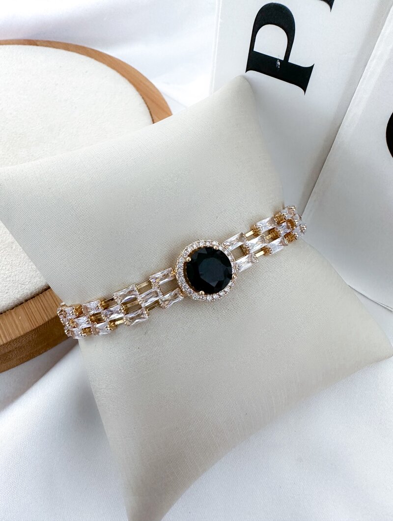 Pulseira Folheado a Ouro 18k e Prata Corrente de Navetes com Zircônia Central