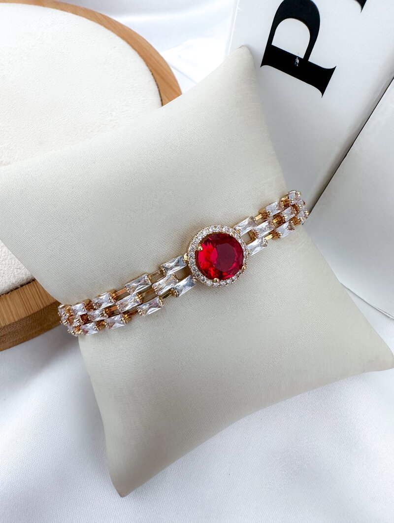 Pulseira Folheado a Ouro 18k e Prata Corrente de Navetes com Zircônia Central