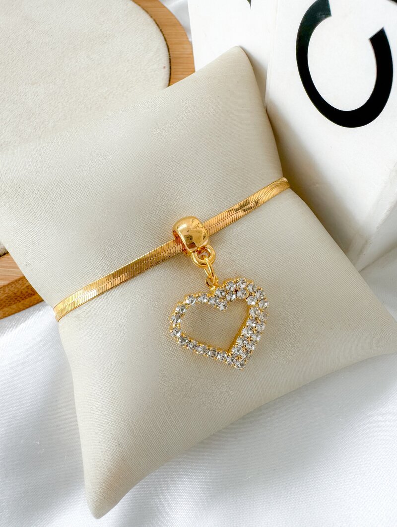 Pulseira Folheado a Ouro 18k Fita Laminada com Coração Cravejado