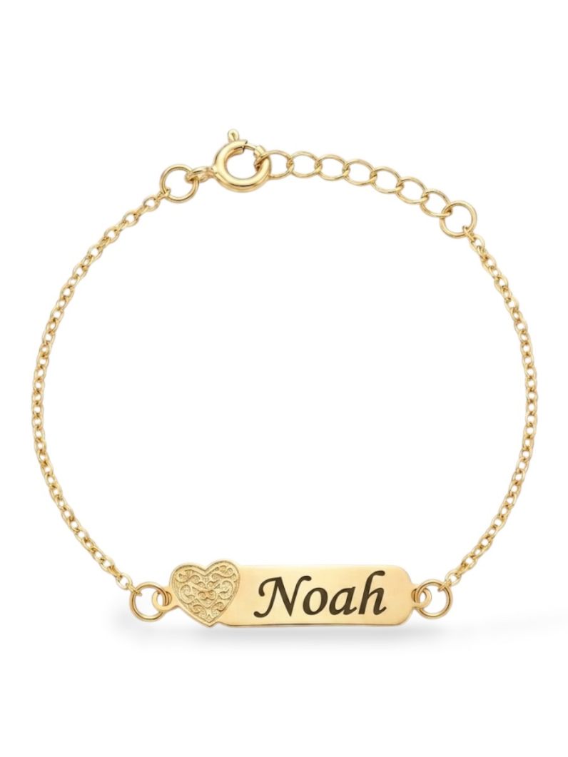 Pulseira Infantil Folheado a Ouro 18k Plaquinha Com Coração e Nomes