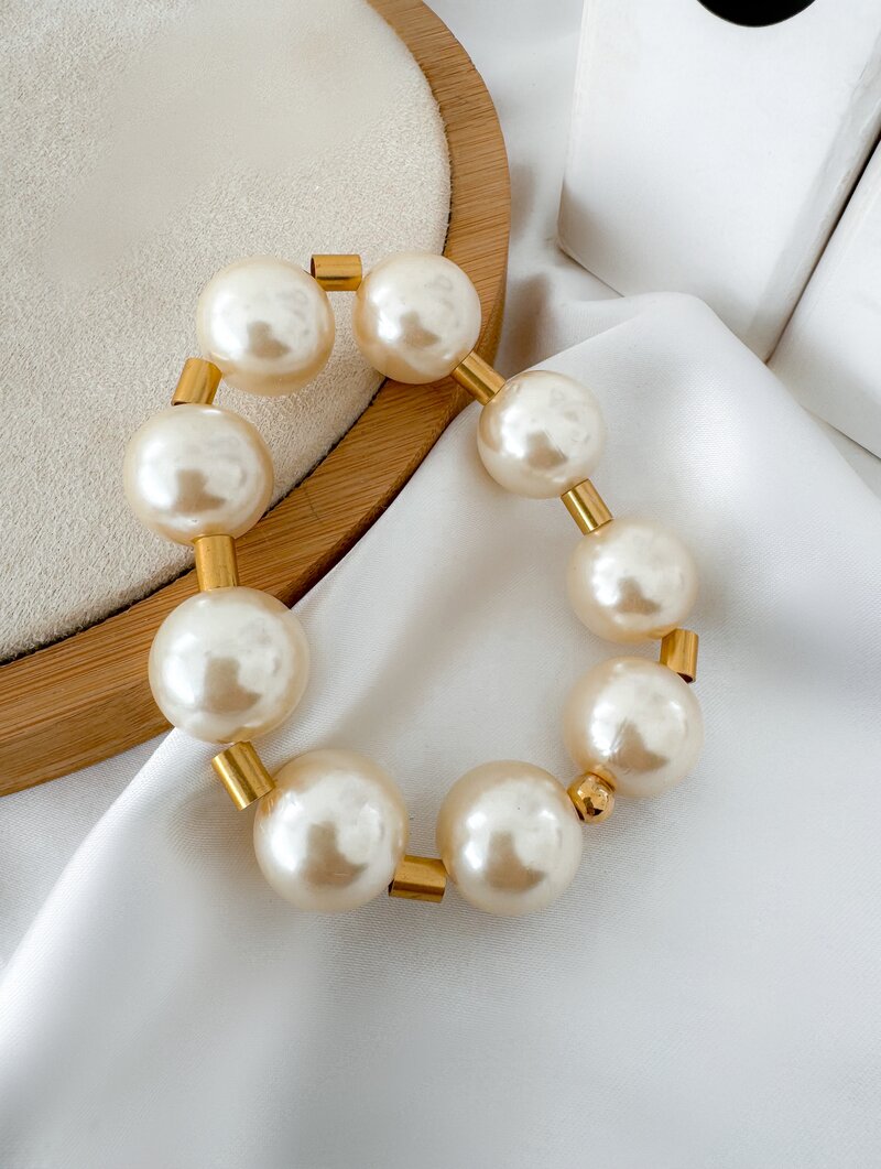Pulseira Maxi Pérolas com Esferas Douradas