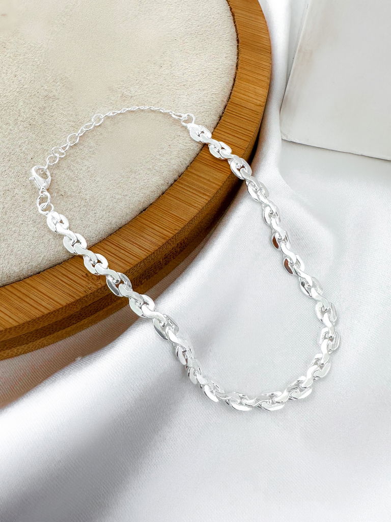 Pulseira trabalhada folheada a ouro 18k e prata 925