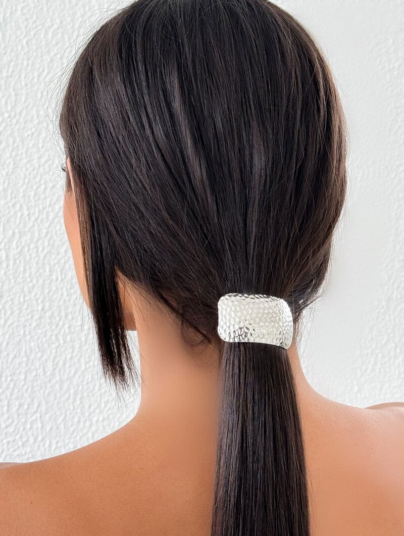 Scrunchie Folheado a Ouro 18k e Prata Retangular Martelado