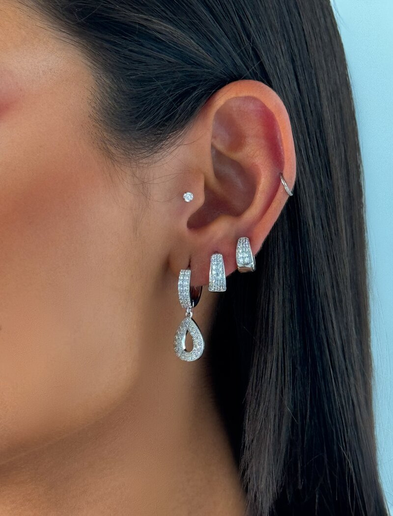 Trio de Brinco Folheado a Ouro 18k e Prata Argolas e Gota Cravejada