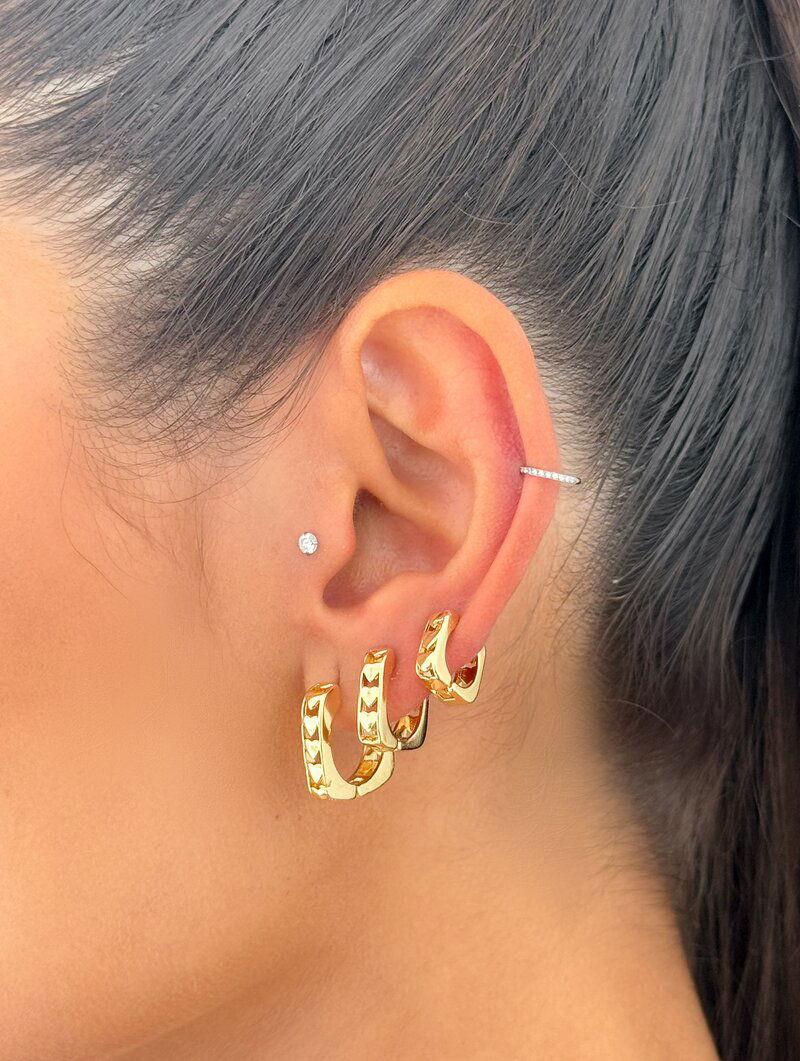 Trio de Brinco Folheado a Ouro 18k e Prata Argolas Quadradas com Detalhes Vazados