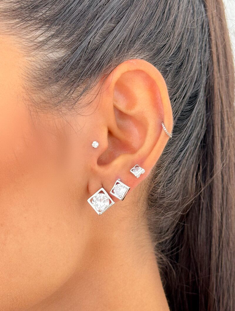 Trio de Brinco Folheado a Ouro 18k e Prata Quadrados com Zircônias