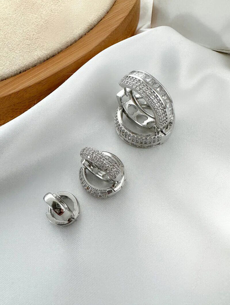 Trio de Brincos Folheado a Ouro 18k e Prata Argolas com Navetes e Micro Zircônias