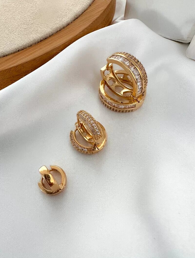 Trio de Brincos Folheado a Ouro 18k e Prata Argolas com Navetes e Micro Zircônias