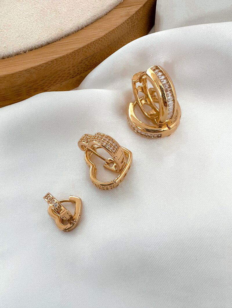 Trio de Brincos Folheado a Ouro 18k e Prata Argolas e Corações