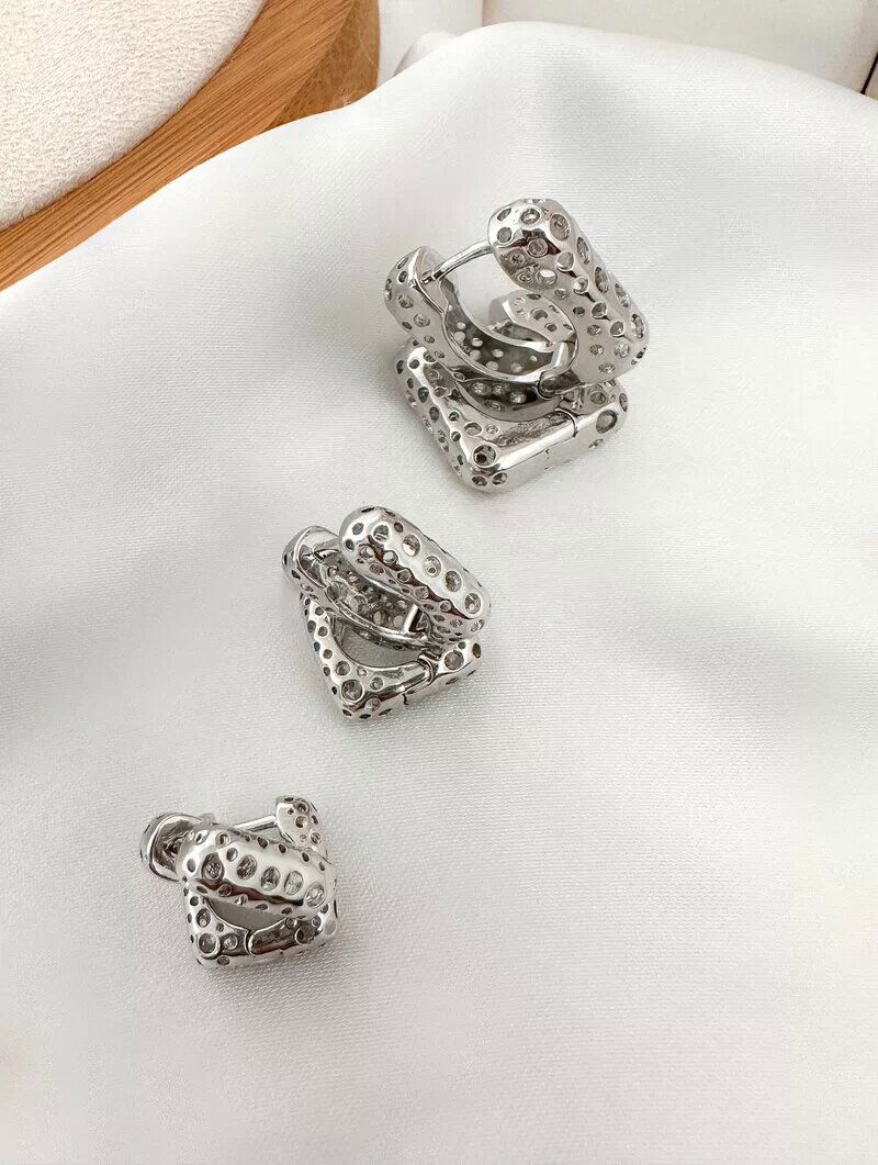 Trio de Brincos Folheado a Ouro 18k e Prata Argolas Quadradas Vazadas