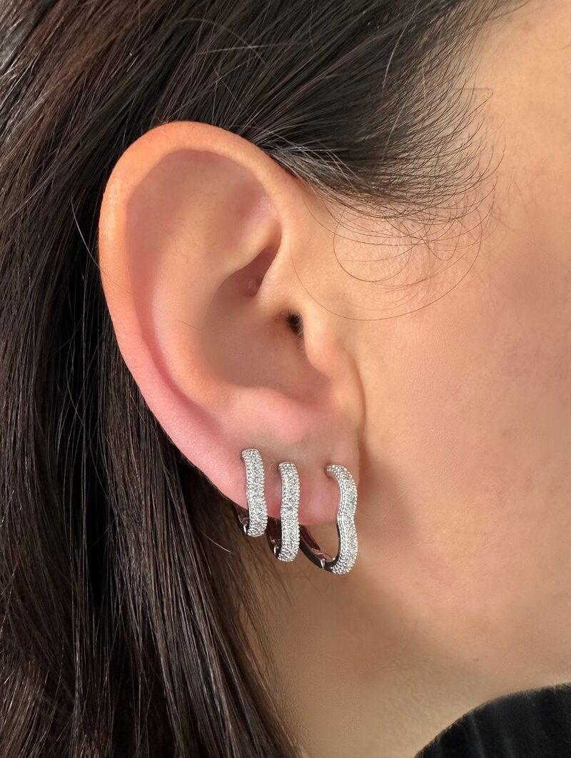 Trio de Brincos Folheado a Ouro 18k e Prata Corações Cravejados