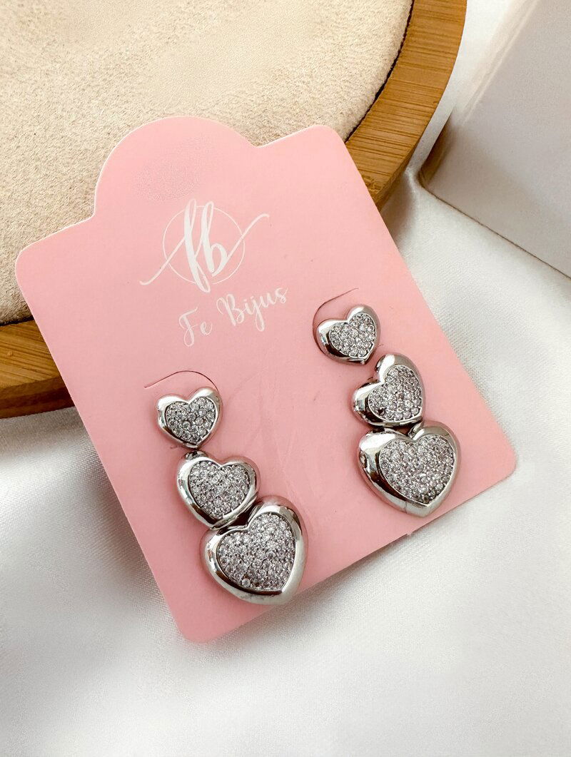 Trio de Brincos Folheados a Ouro 18k e Prata Corações Cravejados